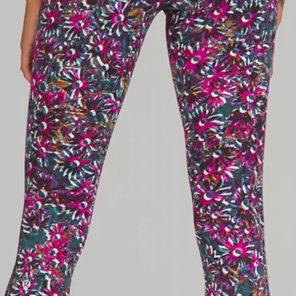 Lululemon base pace hr tight 25” - Picture 4 of 7